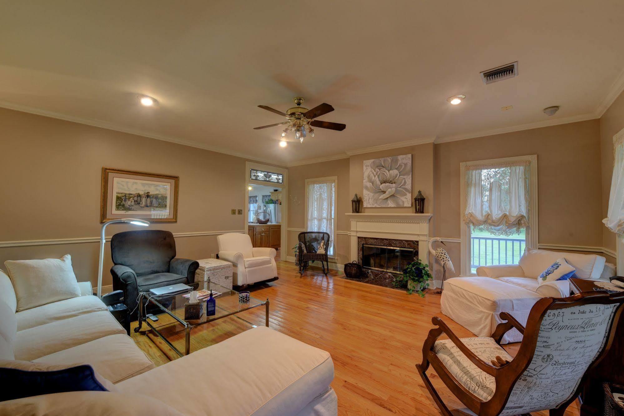 A Chateau On The Bayou Bed & Breakfast Raceland ภายนอก รูปภาพ